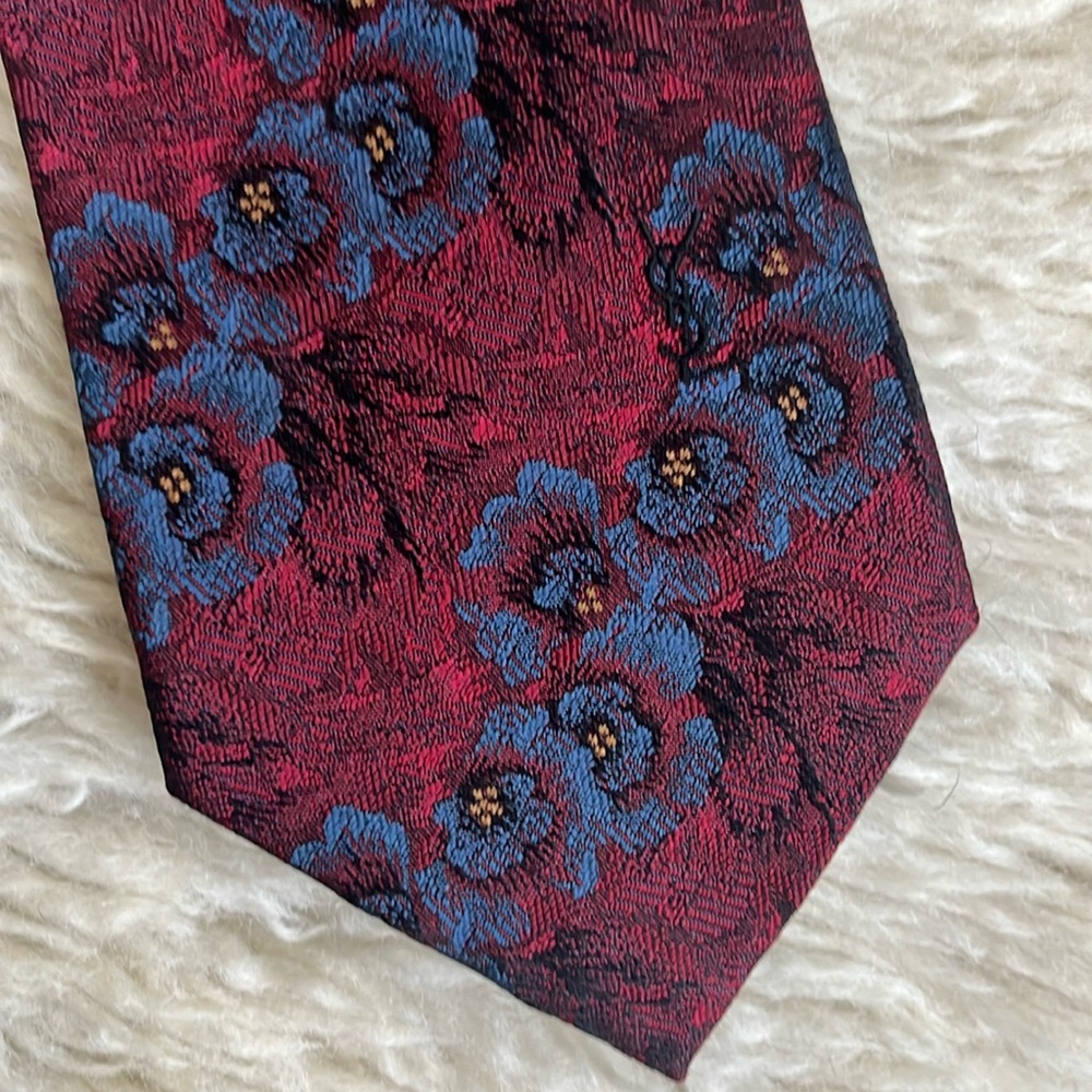 Yves Saint Laurent Vintage Men’s Tie YSL